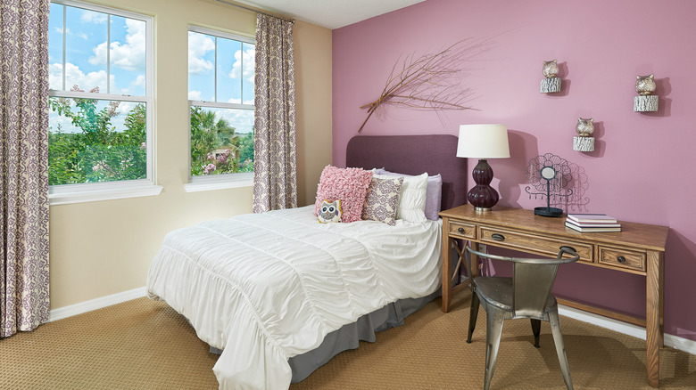 bedroom with lilac purple wall