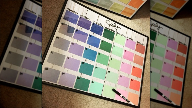 paint chip calendar diy project