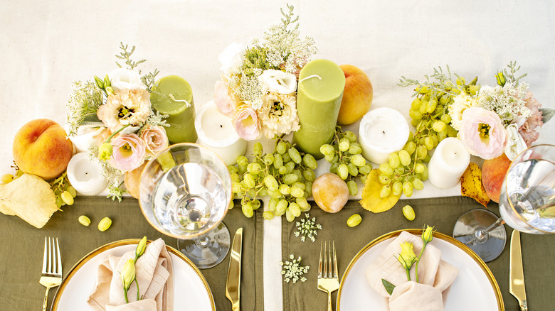 chartreuse and pink table decorations