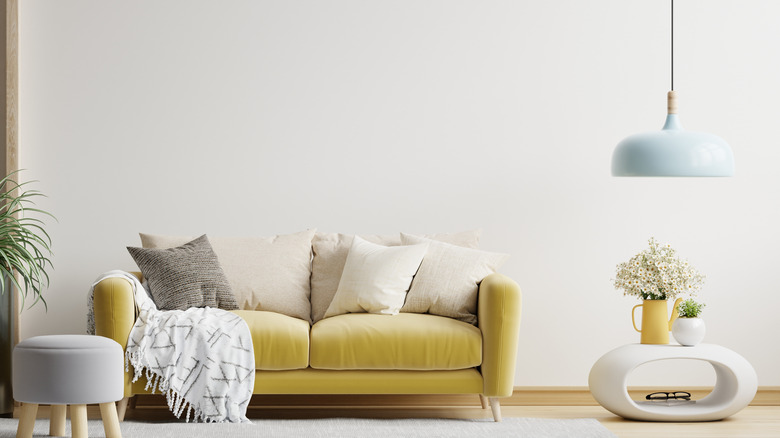 15 Colors That Complement Chartreuse Decor