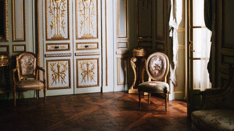 Ivory and gold sitting area