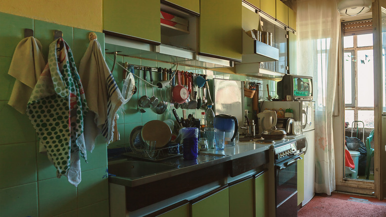 Green retro kitchen