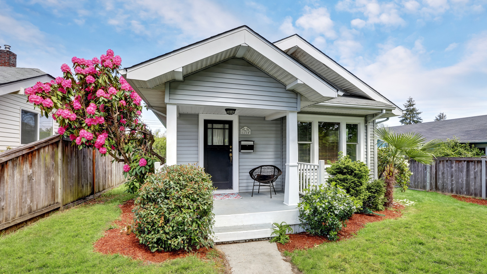 Mailbox Landscaping Ideas: 10 Ways To Add Curb Appeal To Your Front Yard