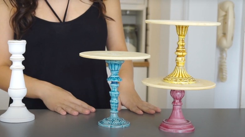 cake stands