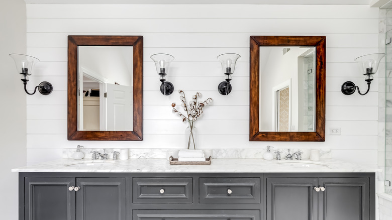 shiplap bathroom wall