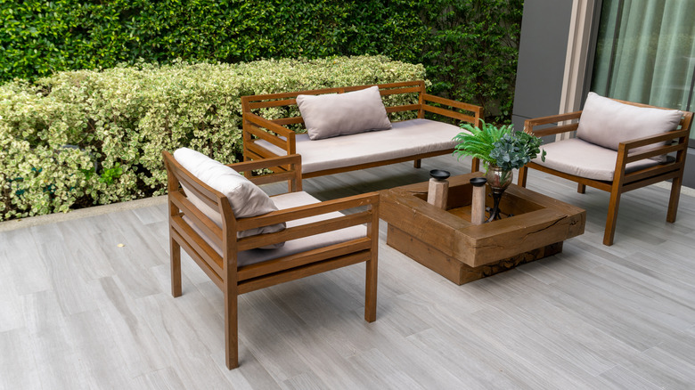 wooden lawn furniture