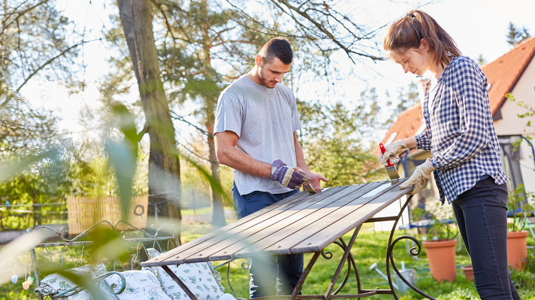 Painting outdoor furniture