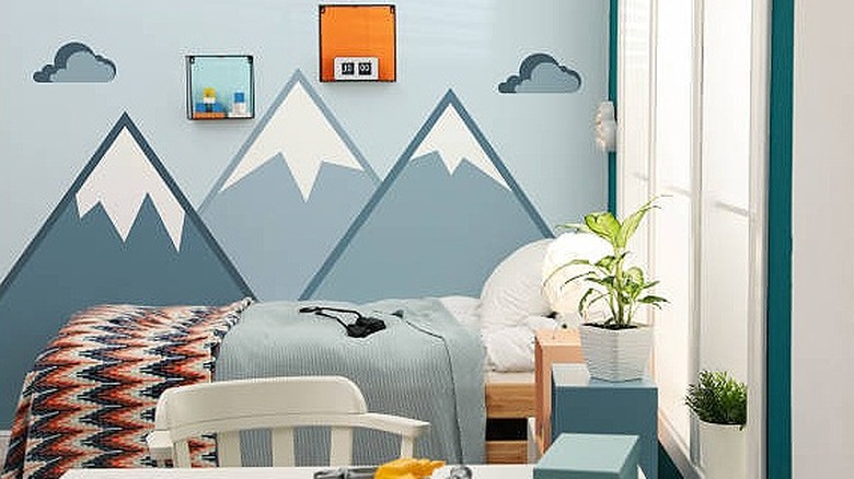 Kids teal-based room