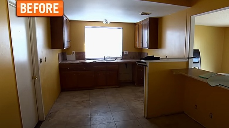 Abandoned L-shaped kitchen