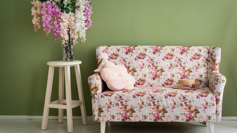 Floral couch green walk