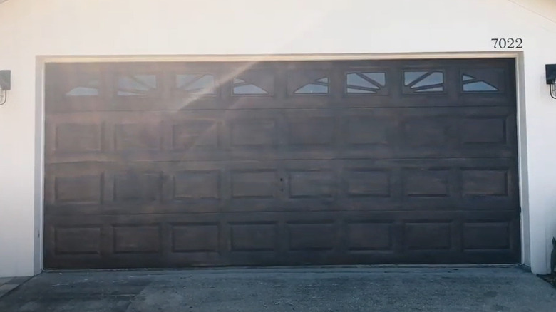 garage door covered with gel