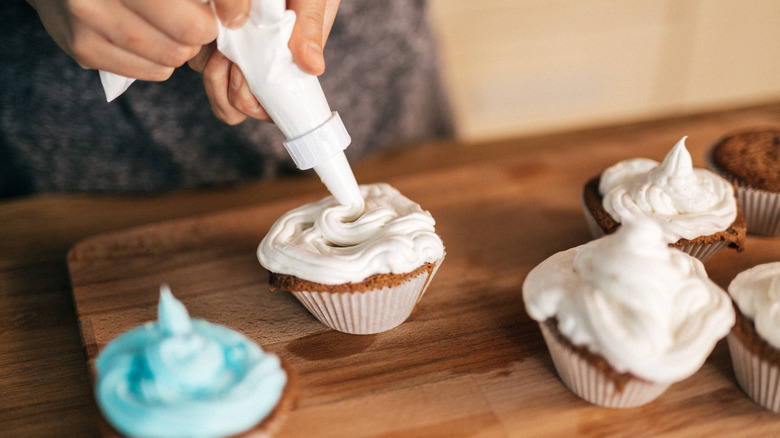 Cupcakes iced with cornet