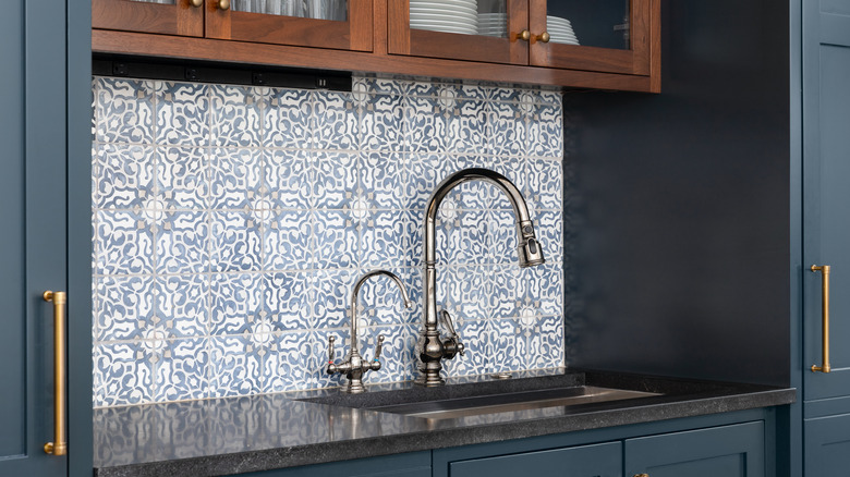 Moroccan style backsplash kitchen tiles