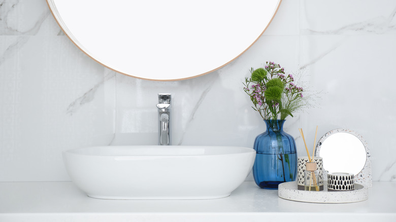 White marble bathroom counter