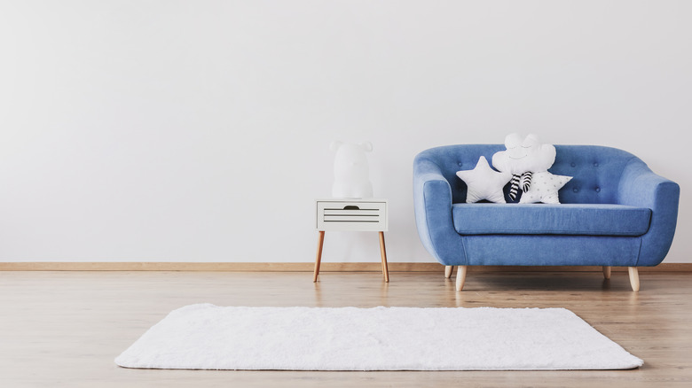 couch with star pillows