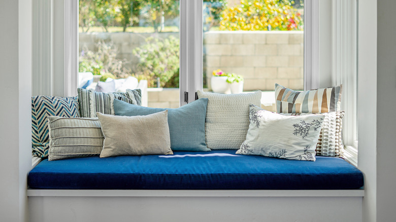 built-in bay window seat