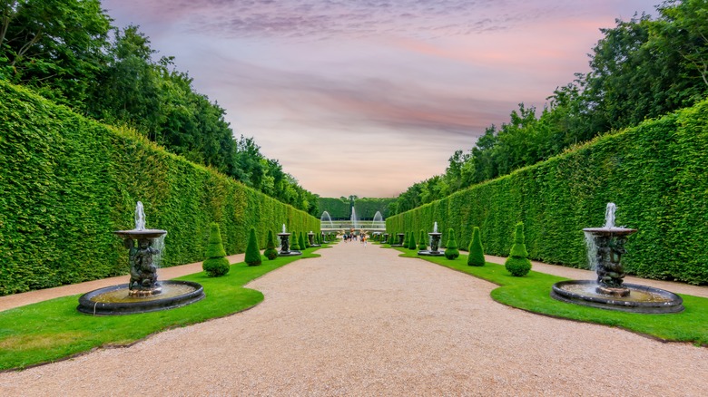 Gravel garden pathway at Versailles 