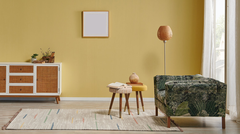 sandy yellow painted room