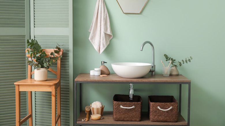 Spearmint green bathroom