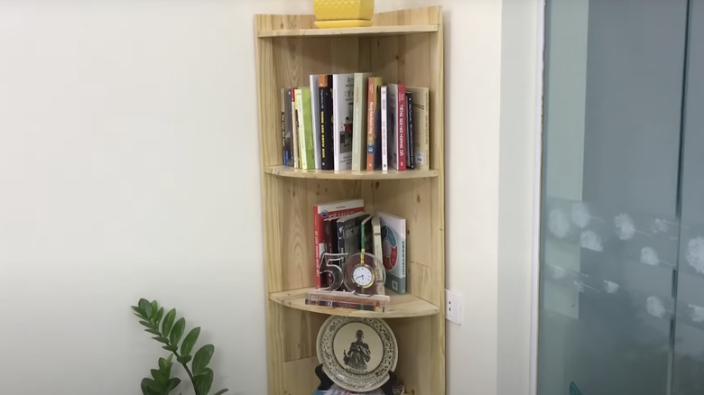 corner shelf for books and decor