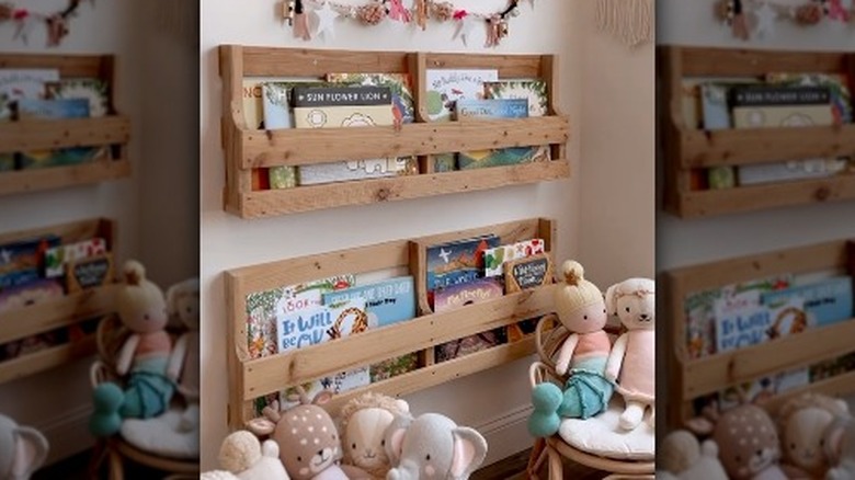 pallet pocket bookshelves for nursery