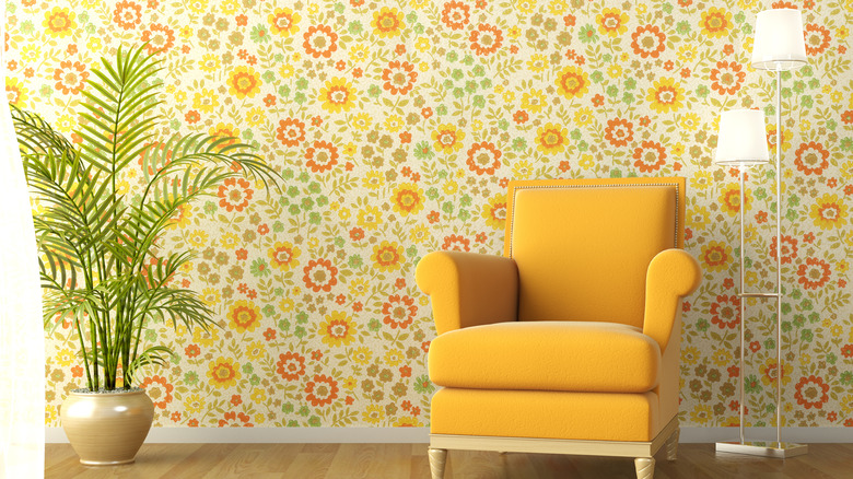 yellow floral patterned wallpaper