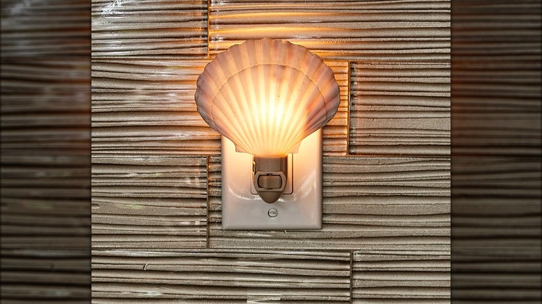 Seashell night light