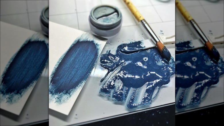 blue eyeshadow pigment paint