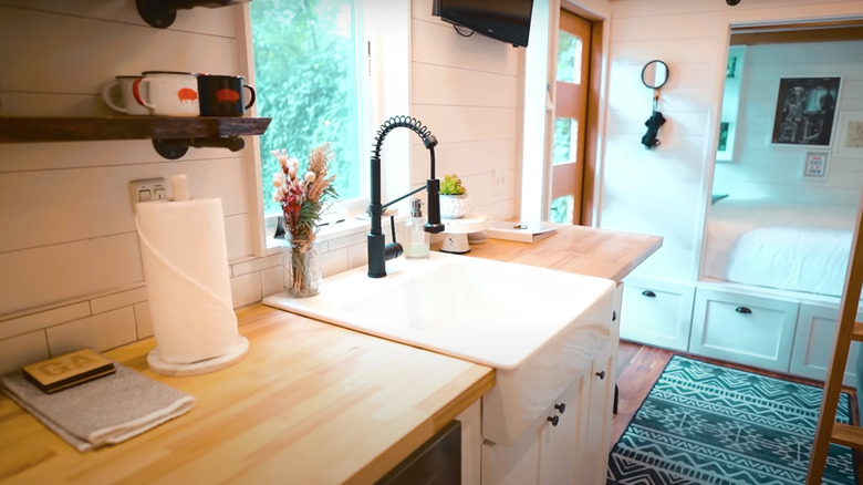 Small kitchen with farmhouse sink