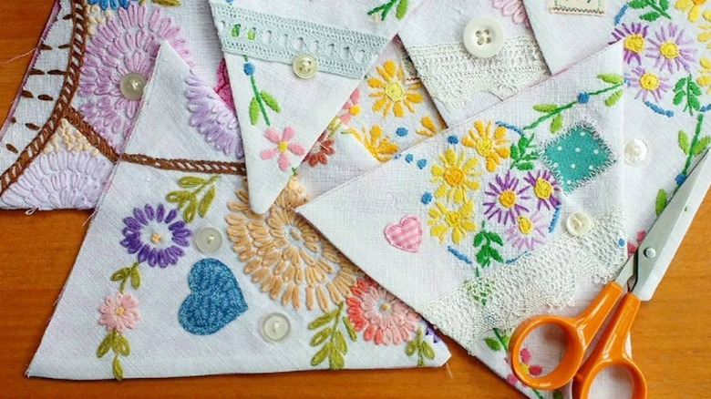 floral bunting with buttons