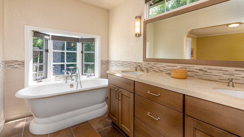 bay window in bathroom