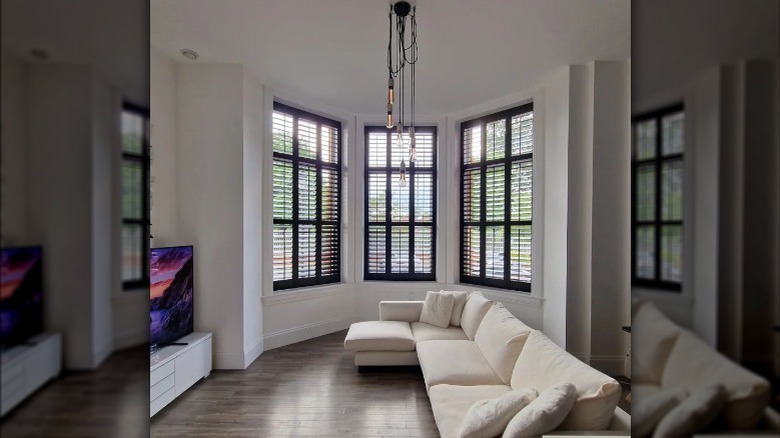 bay window in living room