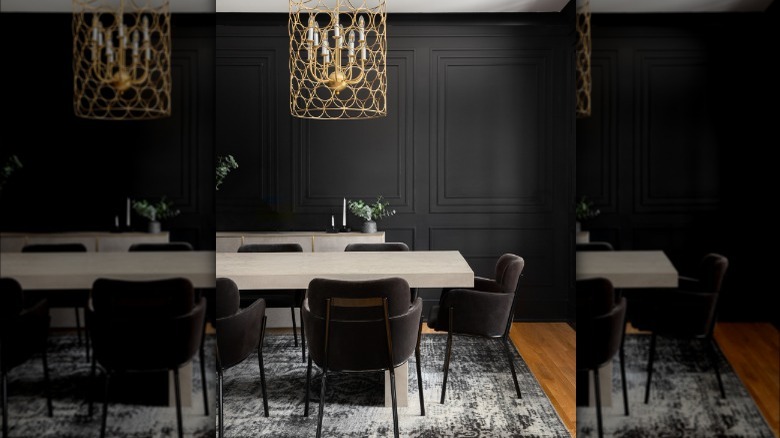 dark rug in black room