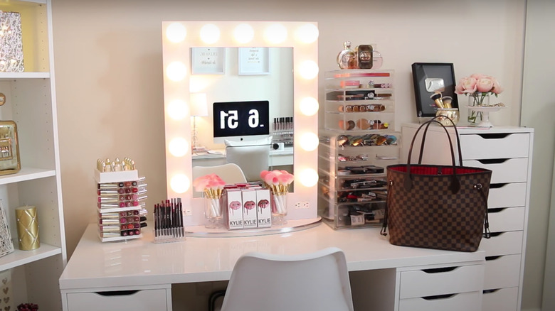Organized beauty products