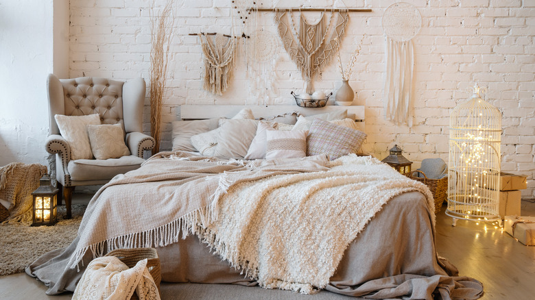 boho bedroom with unexpected accessories 