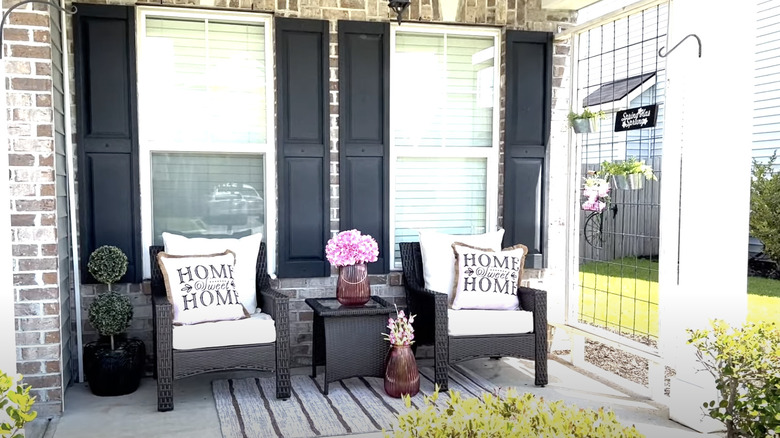 Cozy feminine porch