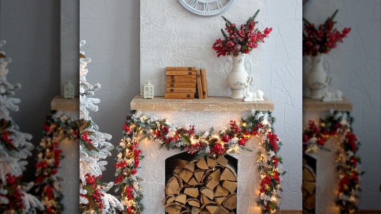 red and green Christmas bouquet