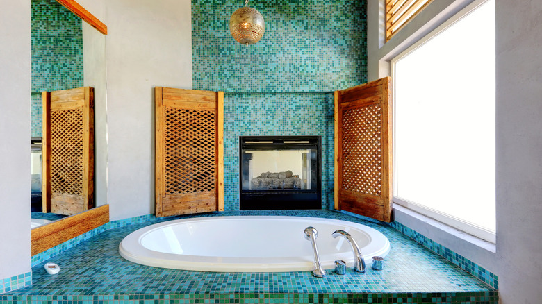 turquoise bathroom