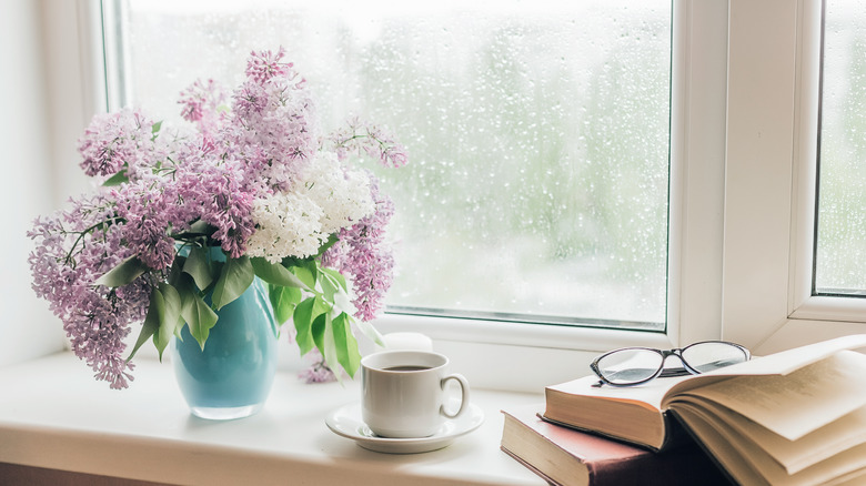 lilacs in vase