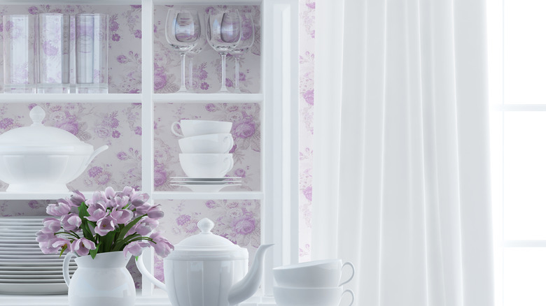 lilac floral wallpaper