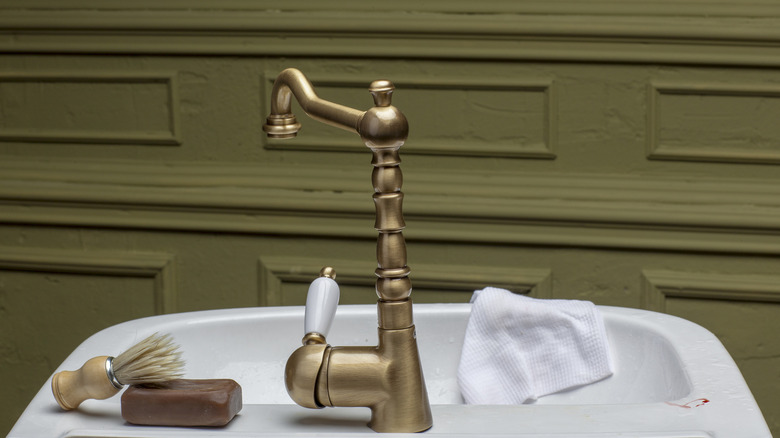 gold sink handle