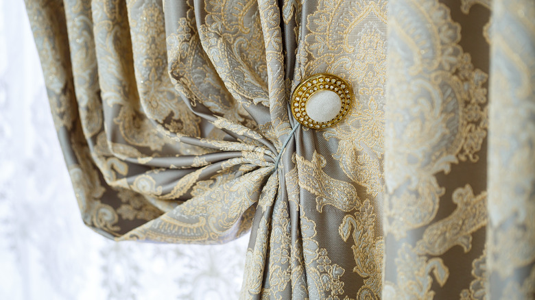 gray and gold curtains