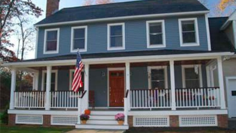 House with porch