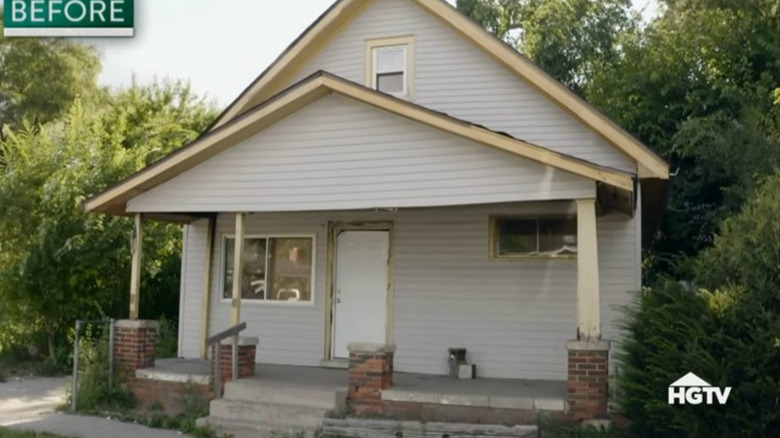 Mismatched columns and unfinished porch