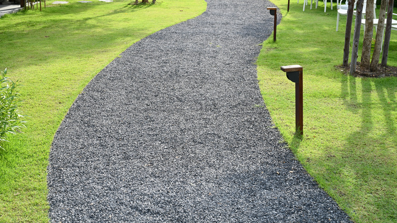 grey gravel walkpath