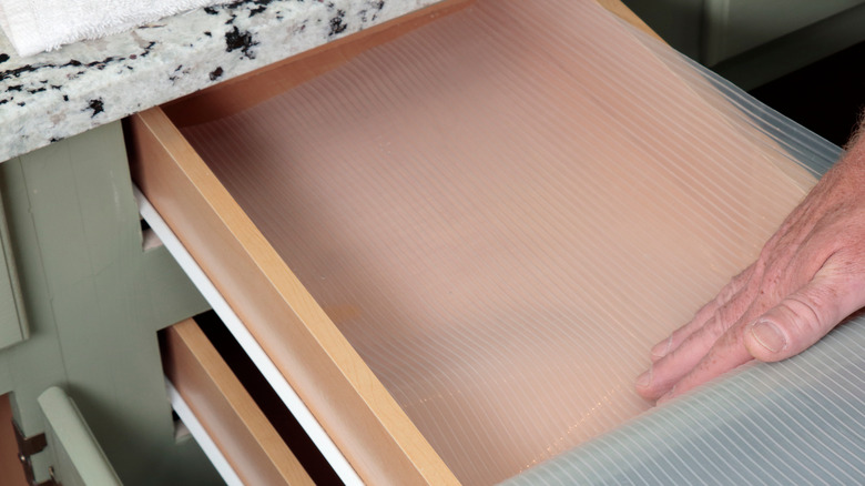 Drawer liner