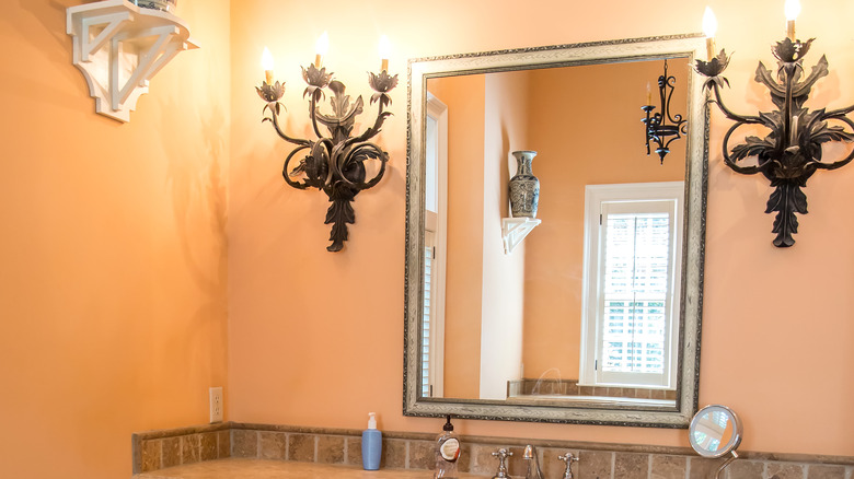 peach master bathroom