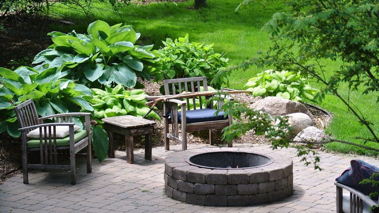 Backyard fire pit