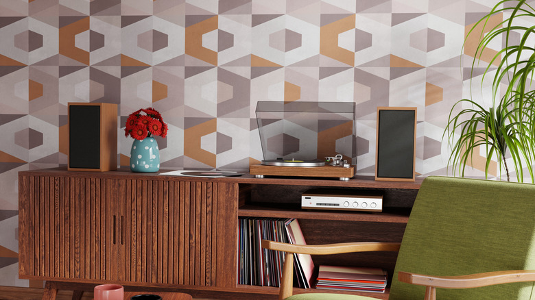 geometric wallpaper in retro room