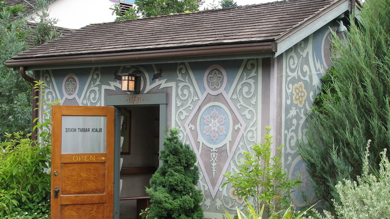 a patterned shed 